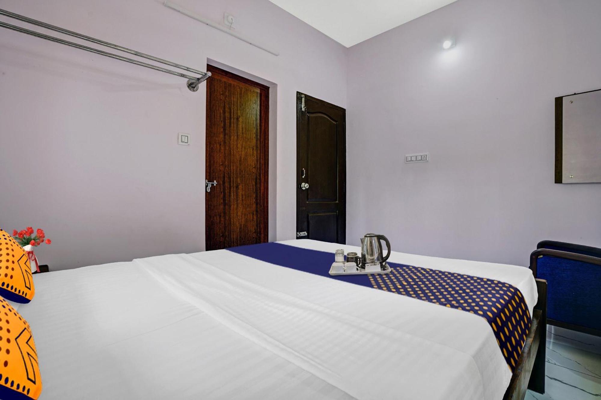 Spot On Shalom Palace Residency Neriyamangalam Exterior photo
